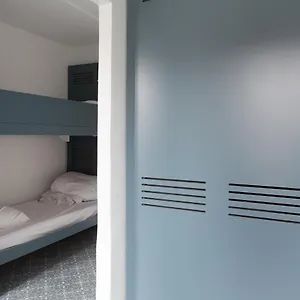 Hotel Untalented -, París
