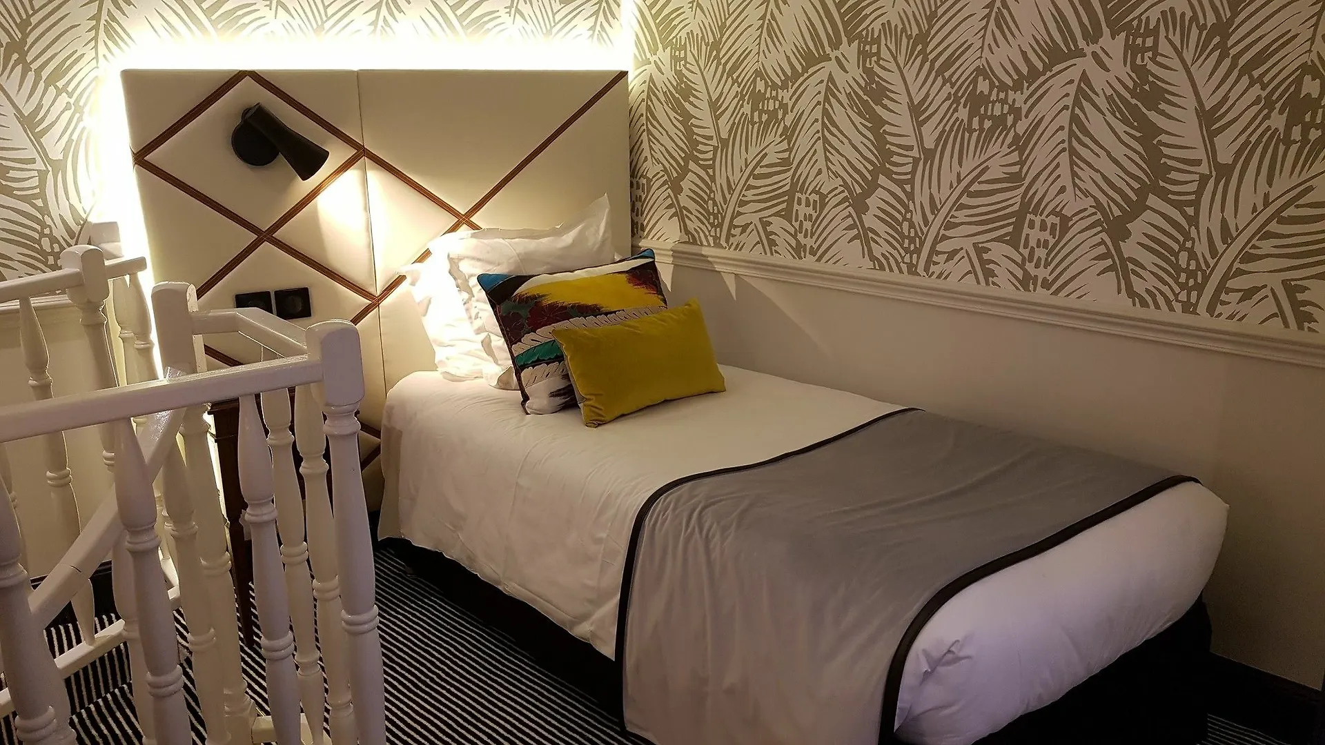 Hôtel Jardin Le Bréa París Francia