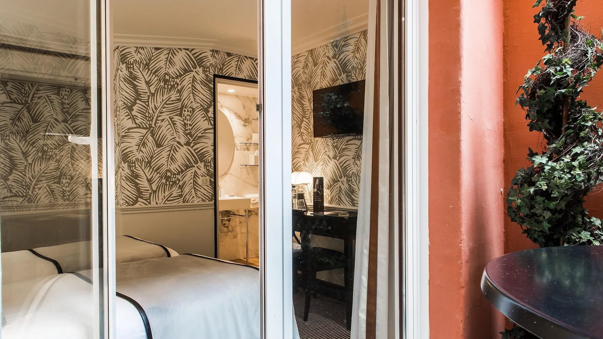 Hotel Jardin Le Brea Paris 3*,